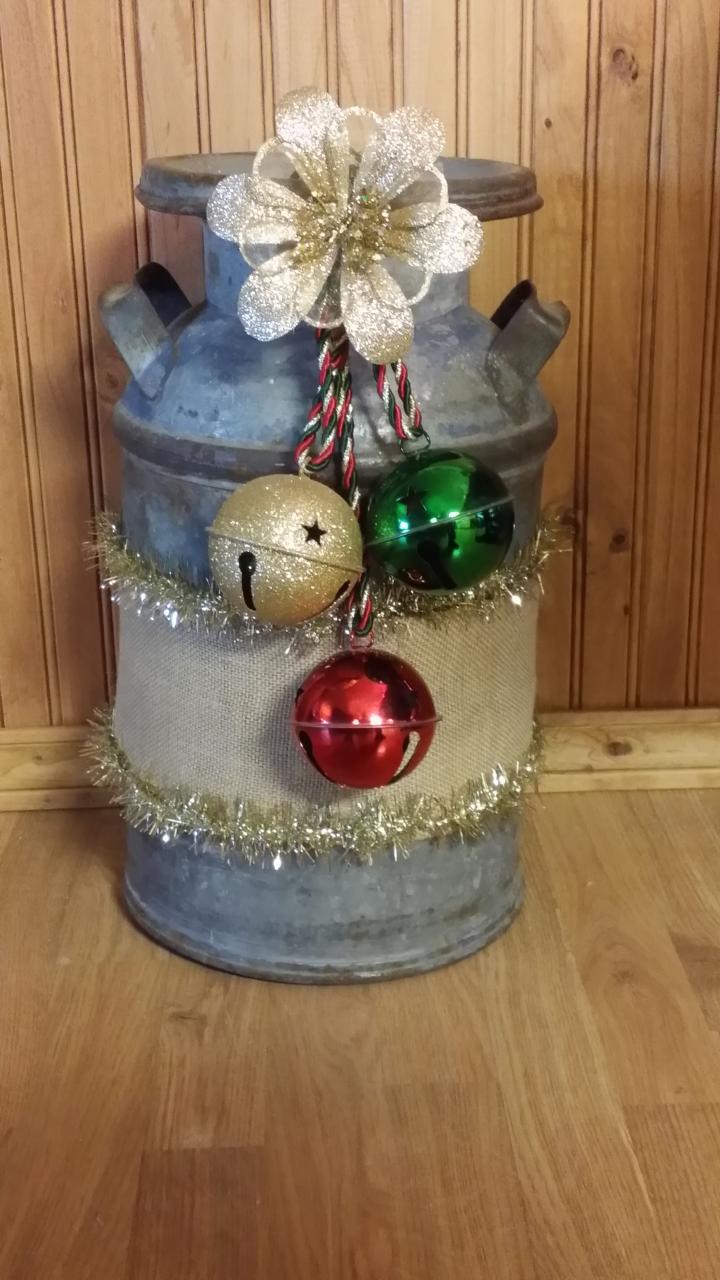 milk can christmas decor Pin by Jane Pope on Schtuff that I made Milk can decor, Old milk cans