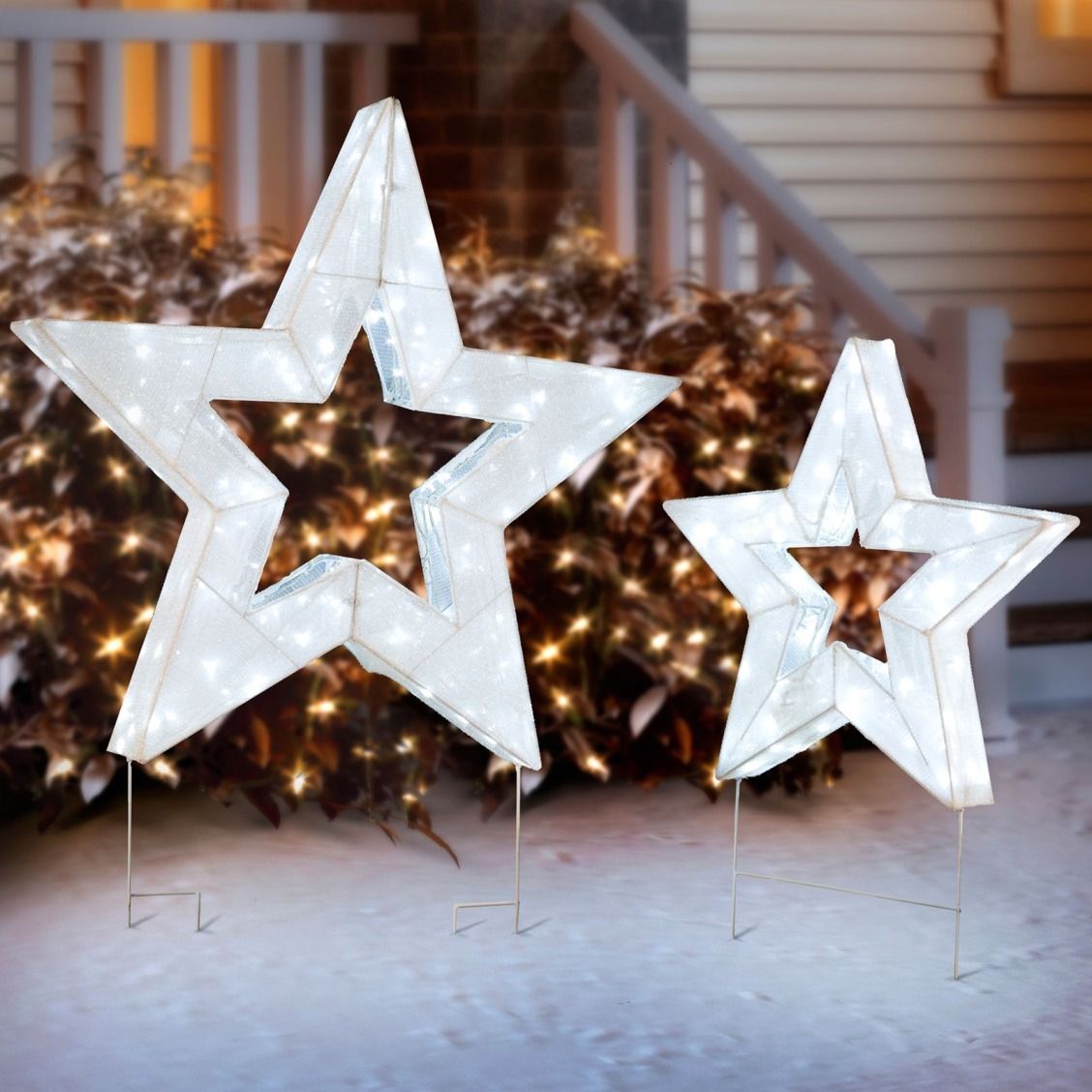 christmas decorations outdoor star Bring your yard to life with starshaped outdoor Christmas decorations