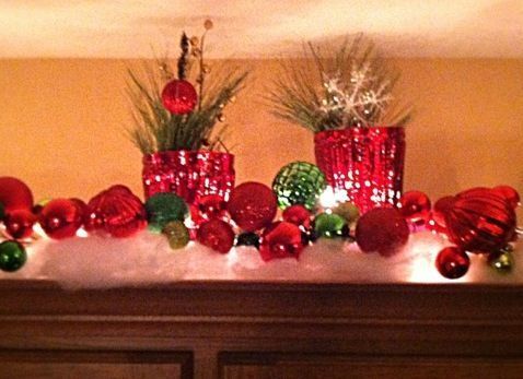 top of cabinet christmas decor 20+ Ideas For Decorating Kitchen For Christmas The Urban Decor