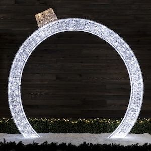 christmas ornament outdoor arch Holiday Living HL 108in Twinkle Ornament Arch at White led