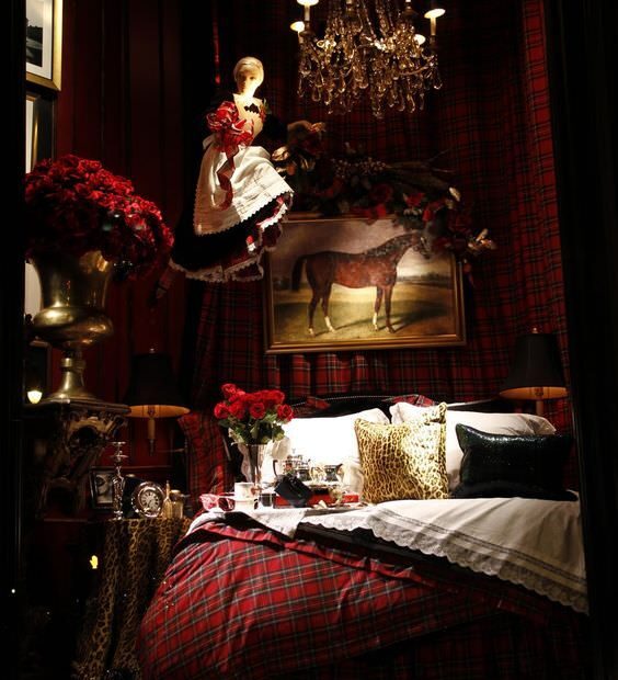 ralph lauren christmas decor Ralph Lauren Christmas bedroom, Christmas decorations bedroom, Tartan decor