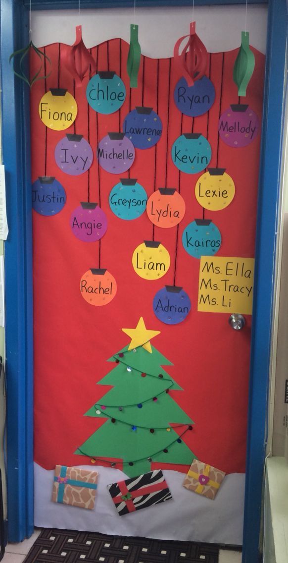 christmas decoration ideas for kindergarten Christmas door in 2024 Classroom christmas decorations, Christmas