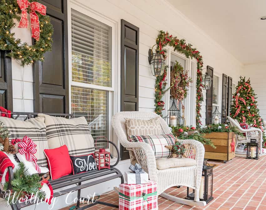 farmhouse christmas front porch decor My Urban Farmhouse Christmas Front Porch Worthing Court DIY Home Decor Made Easy