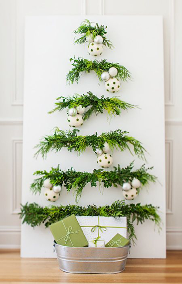 christmas tree on the wall decor 25 Simple and Creative Christmas Trees in The Wall House Design And Decor