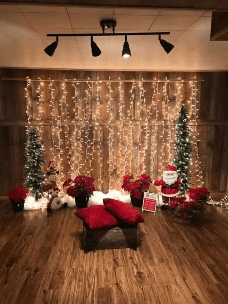 christmas decor ideas backdrop Christmas Living Room Decor Ideas That Will Make Your Home More