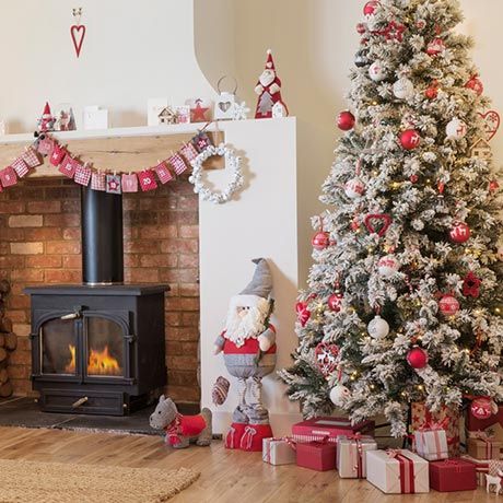 homebase christmas decorations indoor Homebase UK Traditional christmas decorations, Christmas decorations