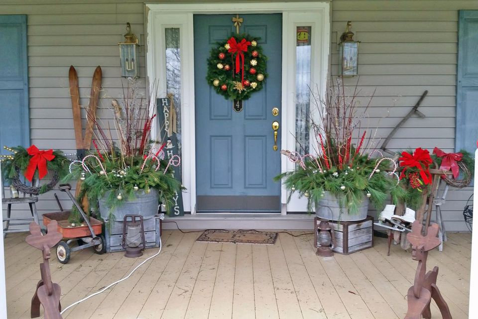 diy christmas porch decor 39 Best Christmas Porch Decorations