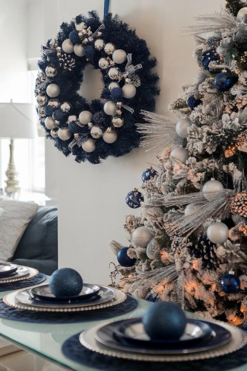 navy blue christmas decor Celebrate the Season in Style with These 13 Navy Blue Christmas Decor Ideas