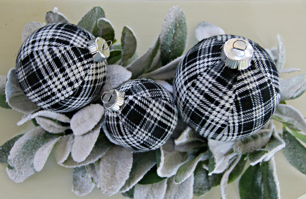 black and white plaid christmas decor Black & White Plaid Christmas Ornaments. Modern Christmas Etsy