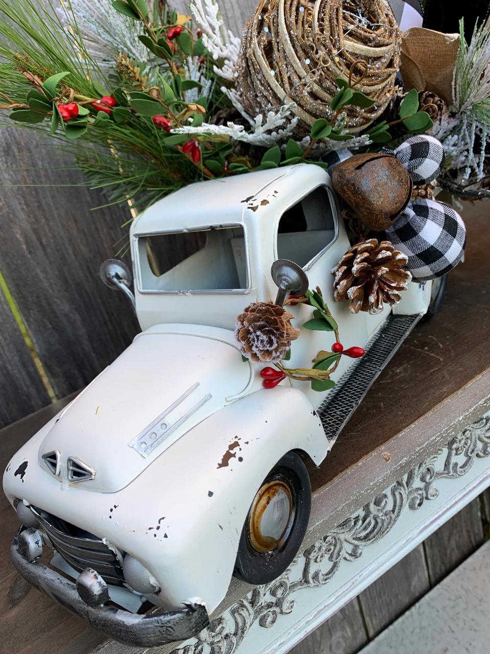 christmas decor for truck Christmas Centerpiece, Farmhouse Christmas Truck Centerpiece, Christmas Truck Decor, Buffalo