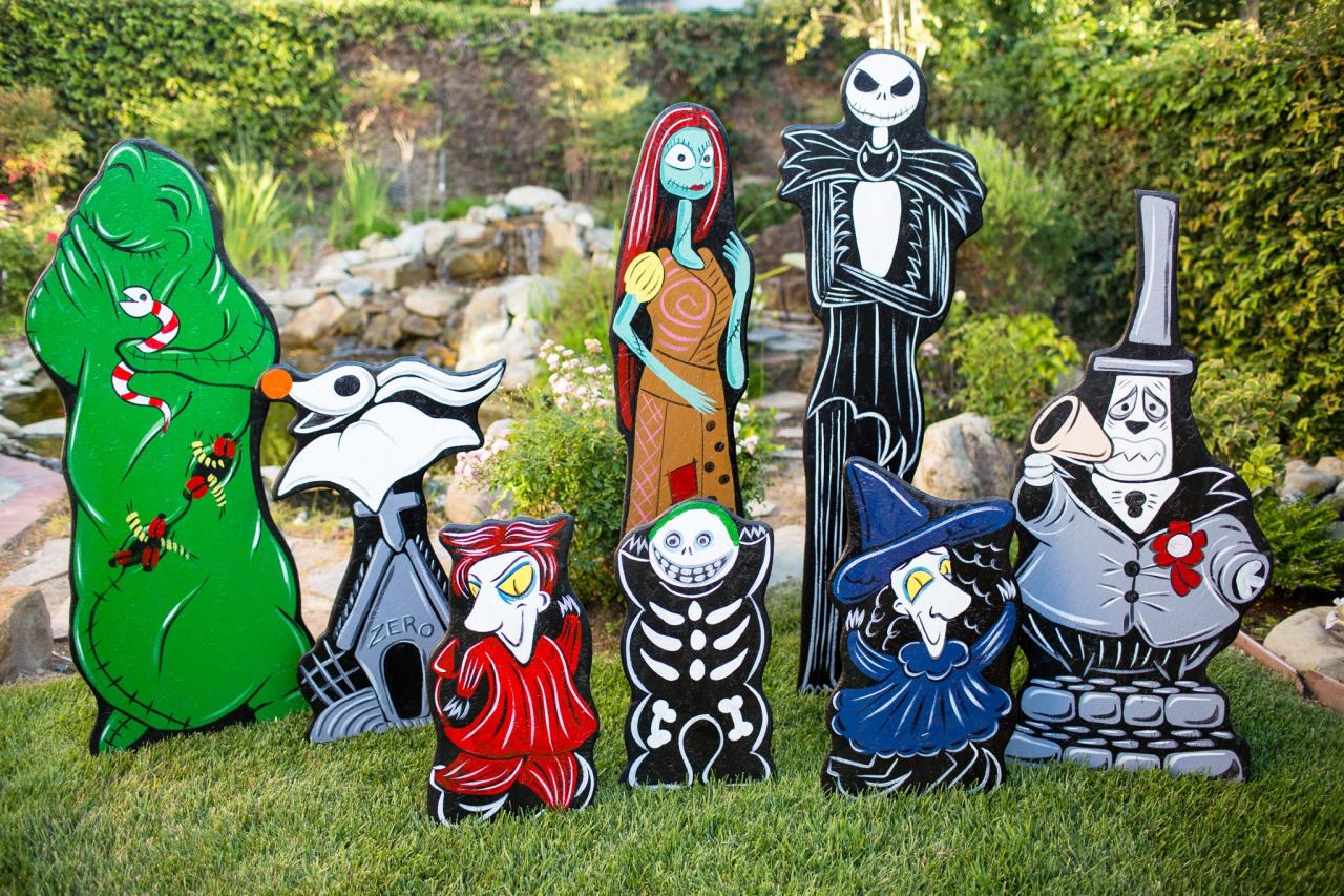 the nightmare before christmas decor Nightmare Before Christmas Lawn decorations Etsy