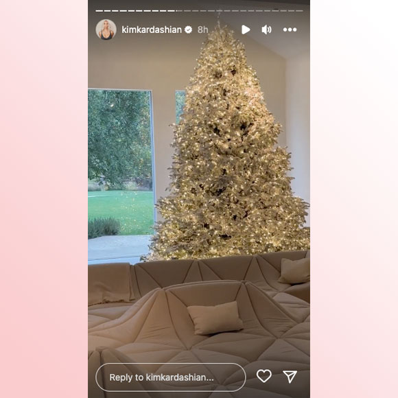 kim kardashian christmas decor Kim Kardashian Reveals This Year’s Christmas Decorations — LOOK!