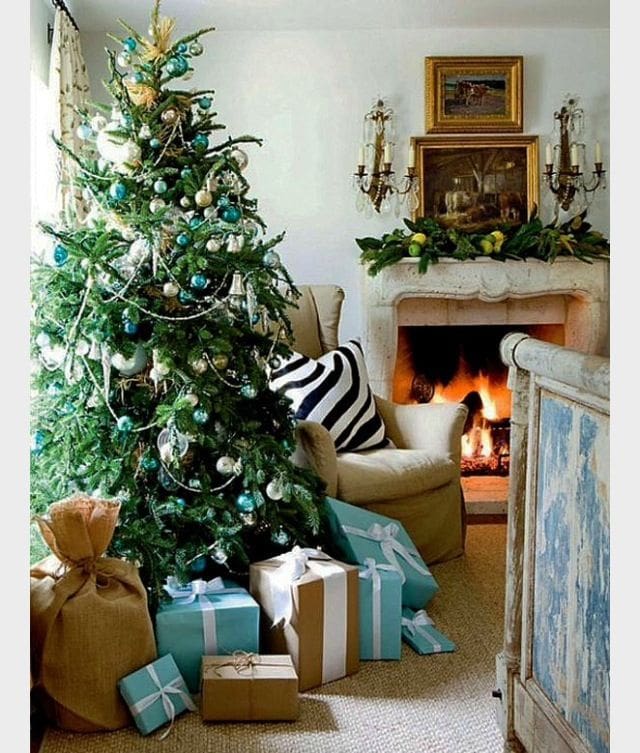 christmas decor blue theme It's a Blue Christmas! 15+ Stunning Blue Christmas Decor Ideas