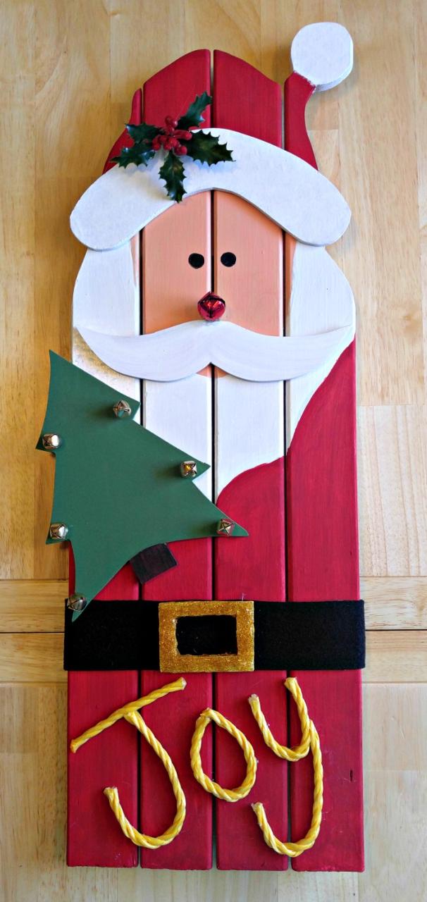 christmas wood wall decor Santa Claus Wall Hanging DIY Reclaimed Wood Santa Decoration