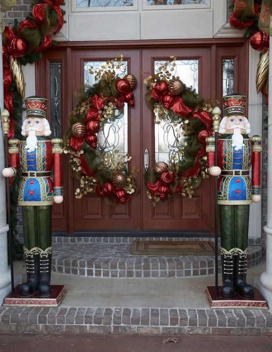 christmas decor front door 57 Stunning Christmas Front Door Décor Ideas DigsDigs