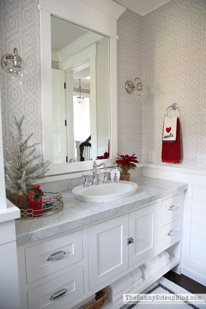 christmas decor for bathrooms 15 Brilliant Christmas Bathroom Decor Ideas