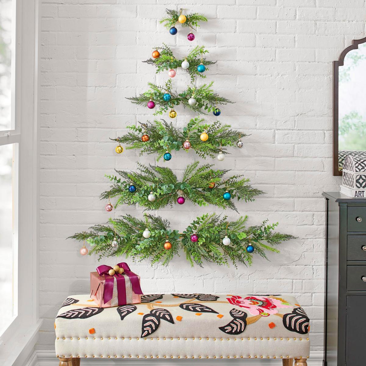 christmas decor ideas wall This Minimal WallMounted Christmas Tree Will Save Space In Smaller Homes