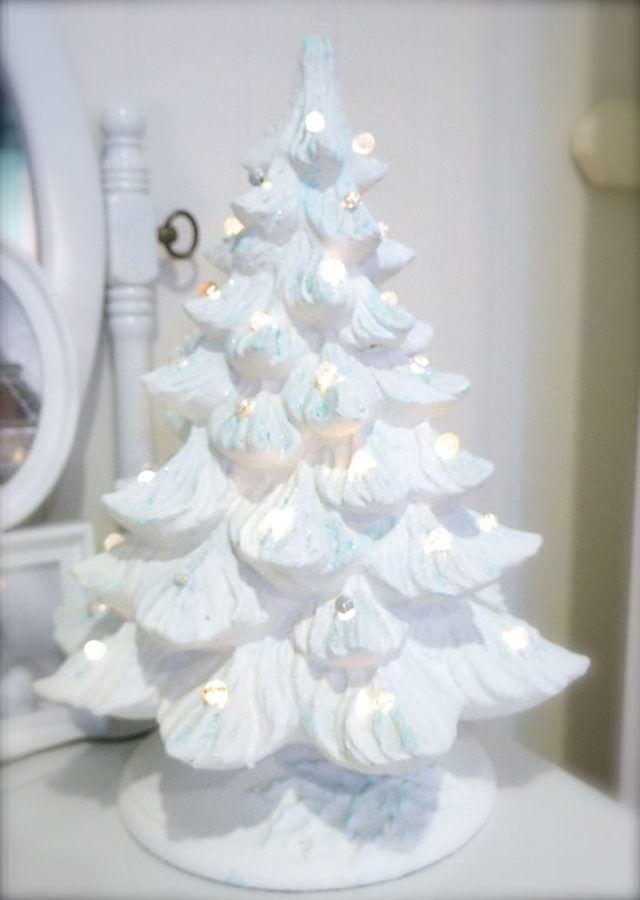 ceramic christmas tree decor 4 Most Beautiful Ceramic Christmas Trees for the Season