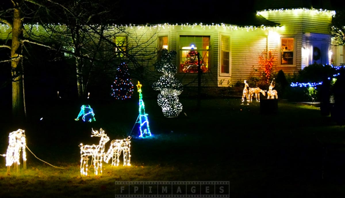 christmas decorations outdoor canada Enjoy Christmas Lights Holiday Decorations at Saint Andrews, NB, Canada