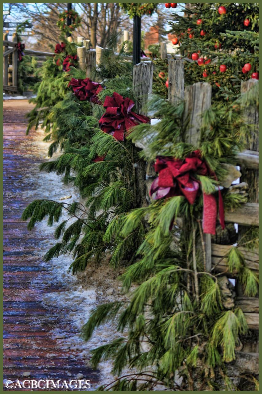 christmas decorations outdoor green Green Christmas Decorating Ideas Easyday Christmas greenery