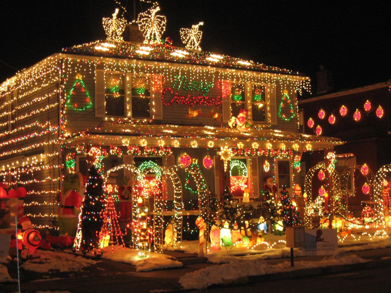 christmas light house decor it is costly but the use of the Christmas House Musical Lights can add