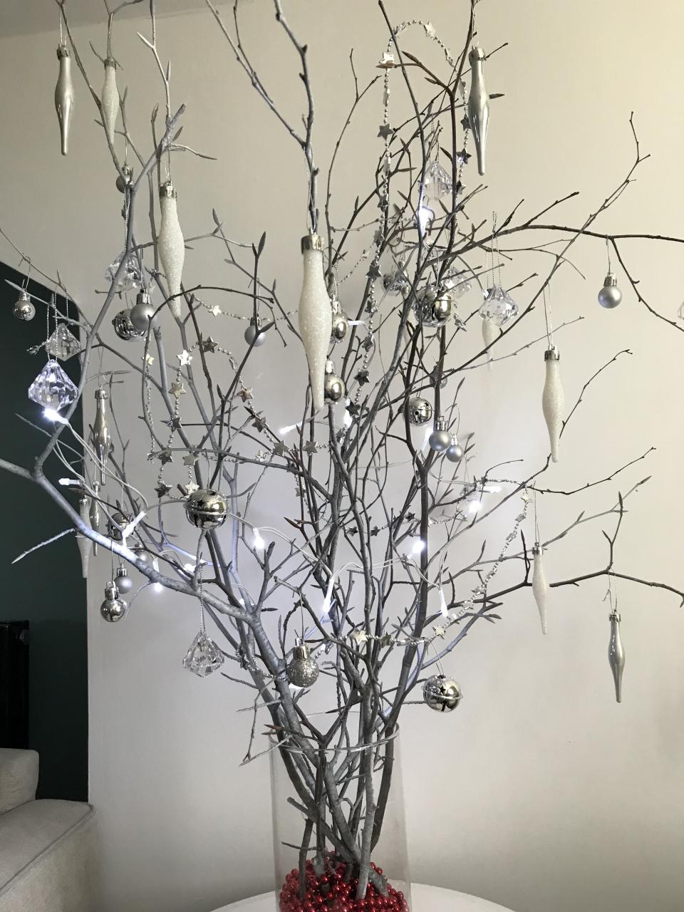 twig christmas tree decor Christmas twigs, very cheaply made and so pretty! Christmas, Xmas, Decor