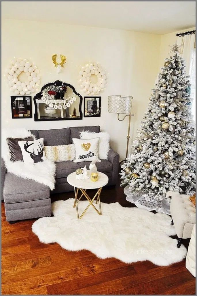 christmas decoration ideas small apartment 25 Beautiful Small Apartment Christmas Decor Ideas to Get Nuance