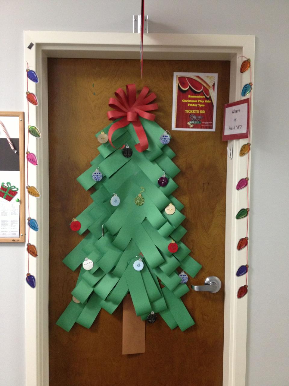 christmas decoration ideas classroom Classroom door Christmas classroom, Christmas door decorations