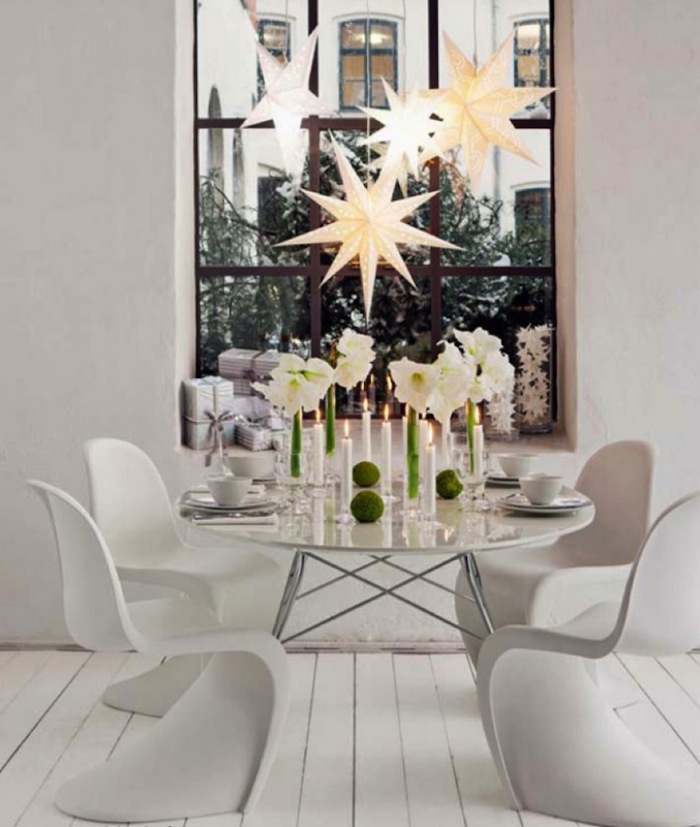 modern colorful christmas decor 10 Modern Christmas Decorating Ideas Artisan Crafted Iron Furnishings