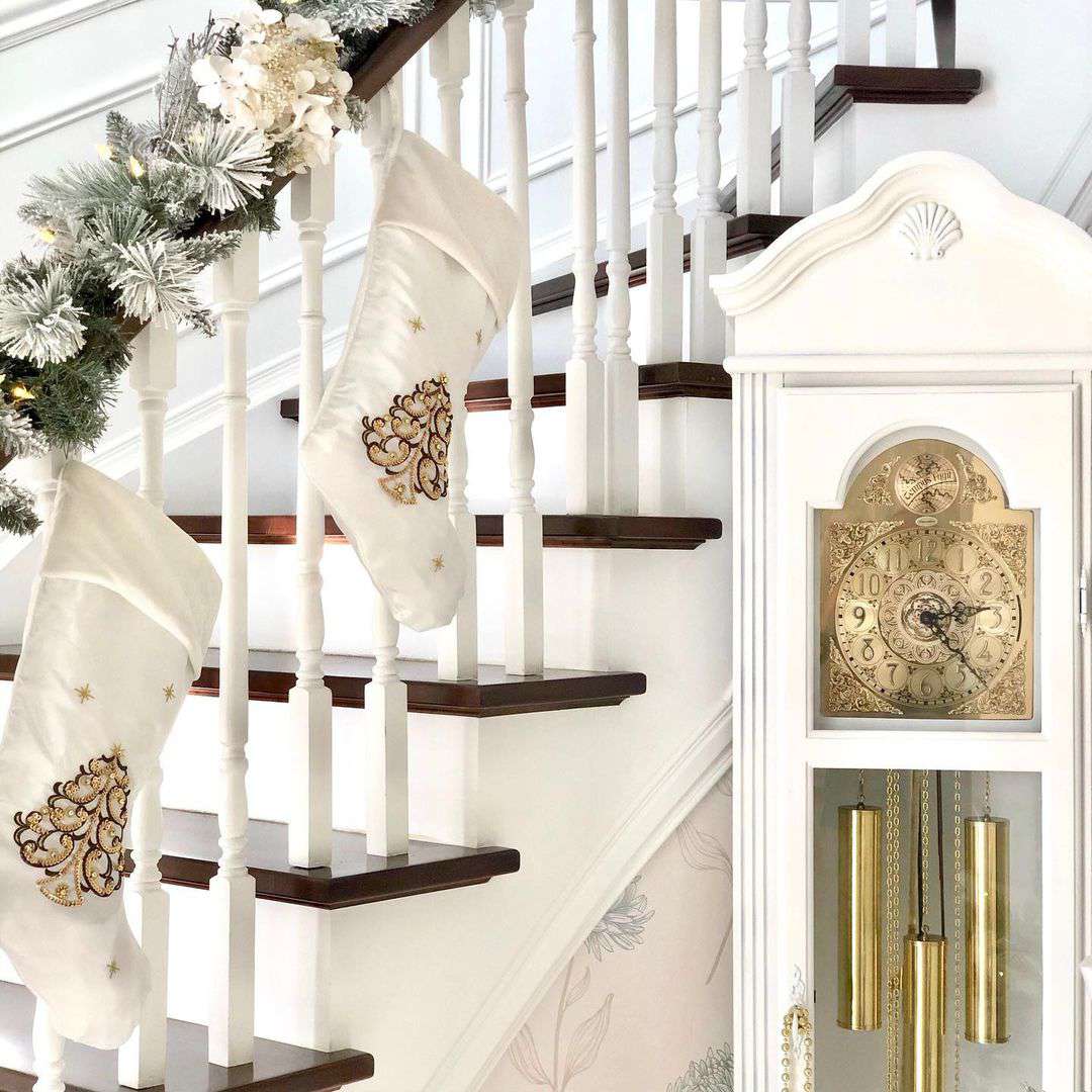 christmas decorating ideas staircase railing 40 Beautiful Staircase Decorations For Christmas