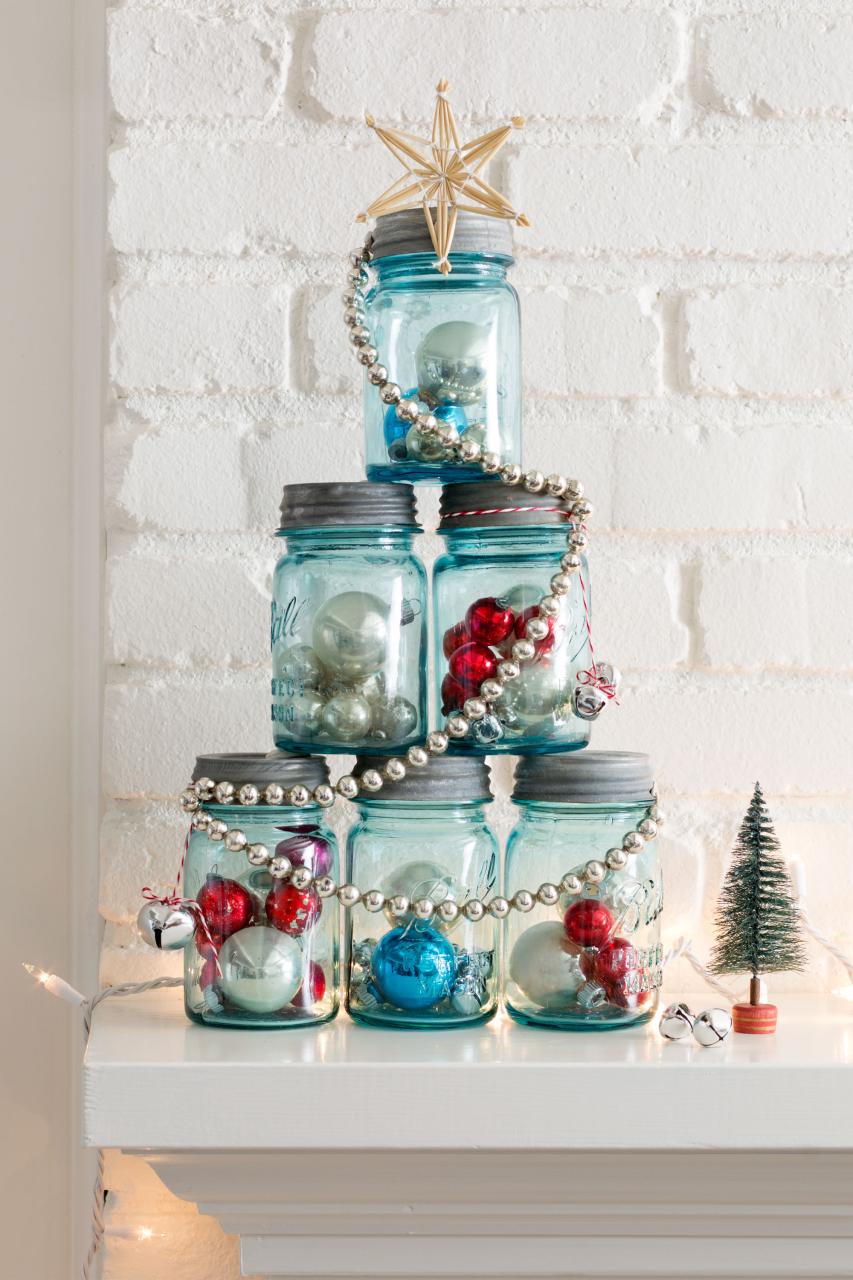 simple christmas decor ideas diy 37 DIY Homemade Christmas Decorations Christmas Decor You Can Make