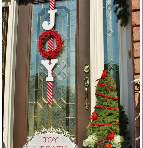 diy christmas door decorations indoor 20+ Creative DIY Christmas Door Decoration Ideas Noted List