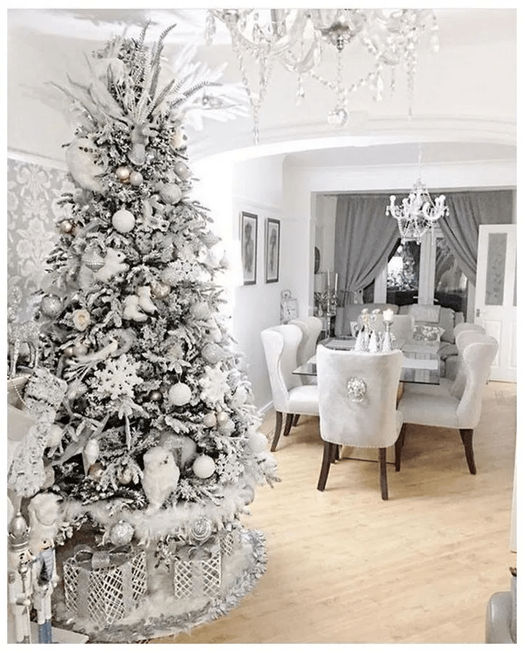 luxury home christmas decor 31 Stunning Luxury Christmas Home Decoration Ideas in 2020 White