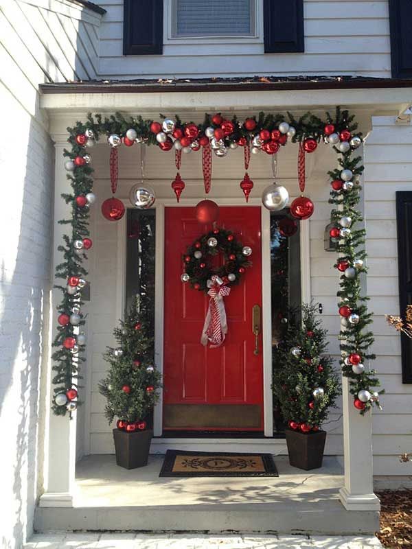 christmas decorating ideas outside porch 40 Cool DIY Decorating Ideas For Christmas Front Porch Outdoor