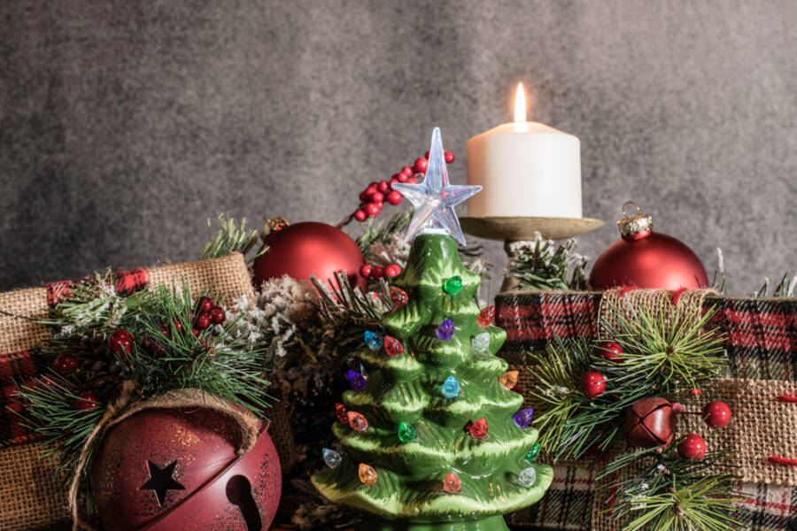 christmas decoration ideas dollar tree Looking for Christmas Decorations? Run to Dollar Tree Stores NOW! The