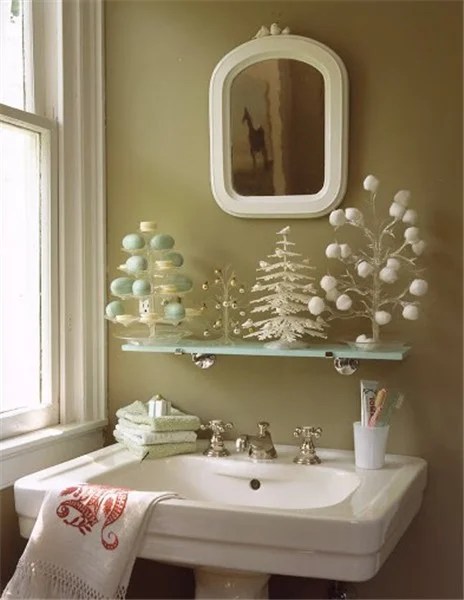 christmas bathroom decor pinterest 17 UNIQUE BATHROOM CHRISTMAS DECORATIONS..... Godfather Style