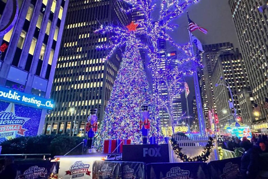 christmas decorations new york 2024 21 STUNNING Christmas Trees in New York City 2024