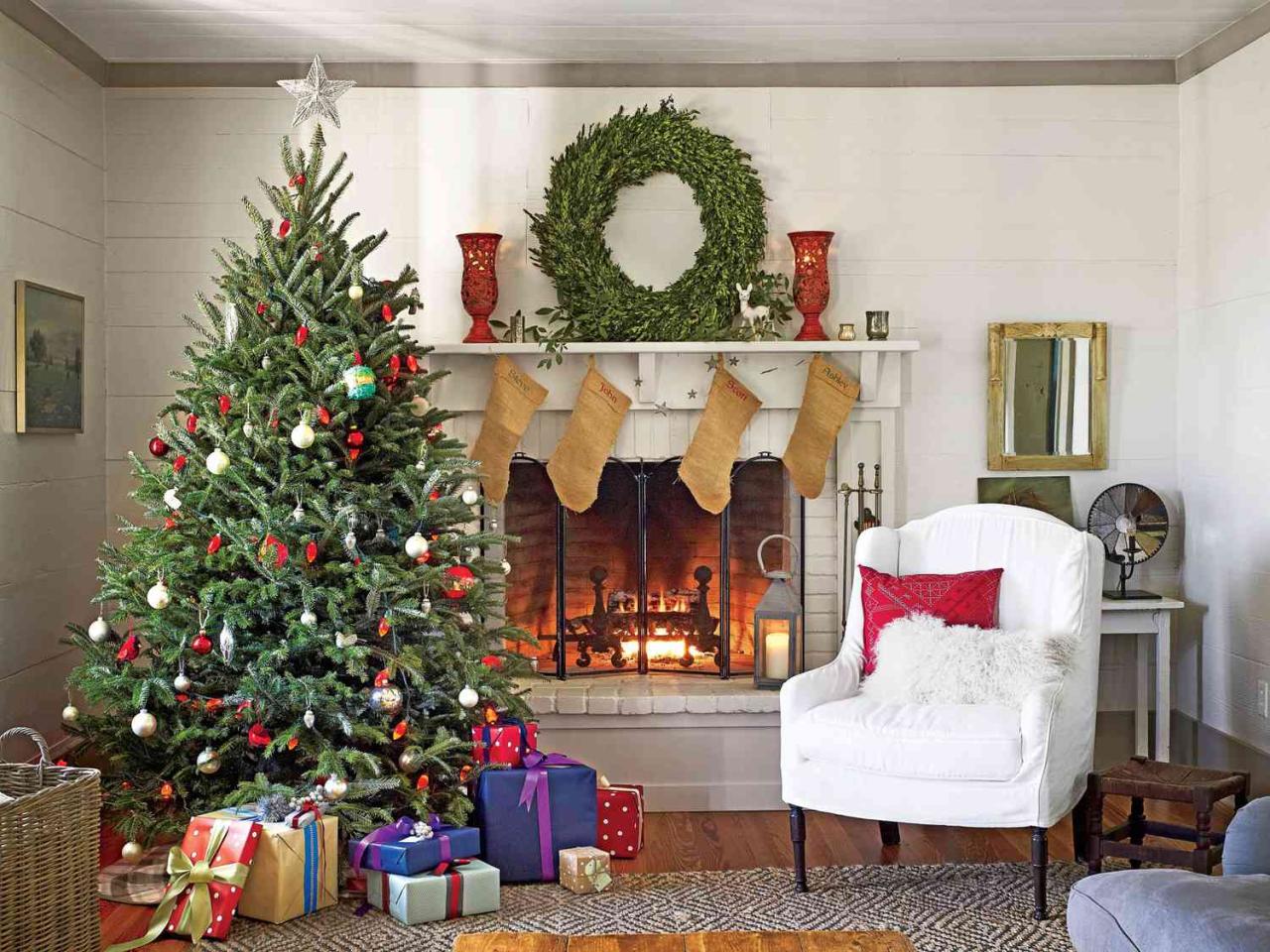 christmas decorations indoor living room 48 Best Living Room Christmas Decorating Ideas