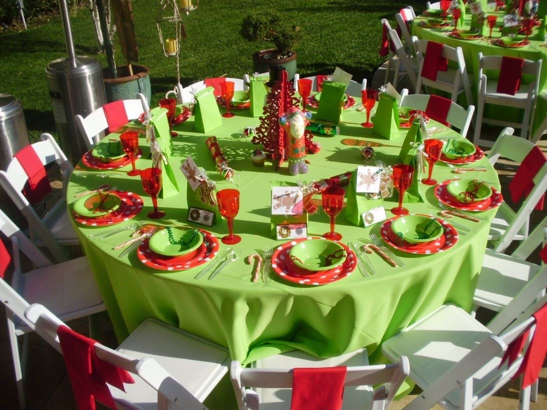 christmas decorations outdoor party 61 Lovable Outdoor Christmas Table Setting Ideas (With images) Kids