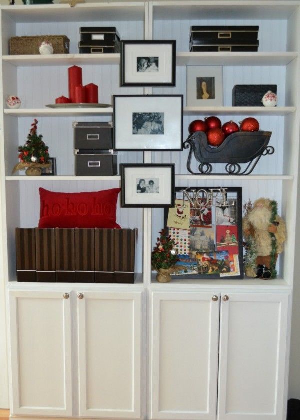 bookshelf christmas decor ideas 2013 Christmas Bookcase Decor Ideas, Bookshelf Organization and Holiday