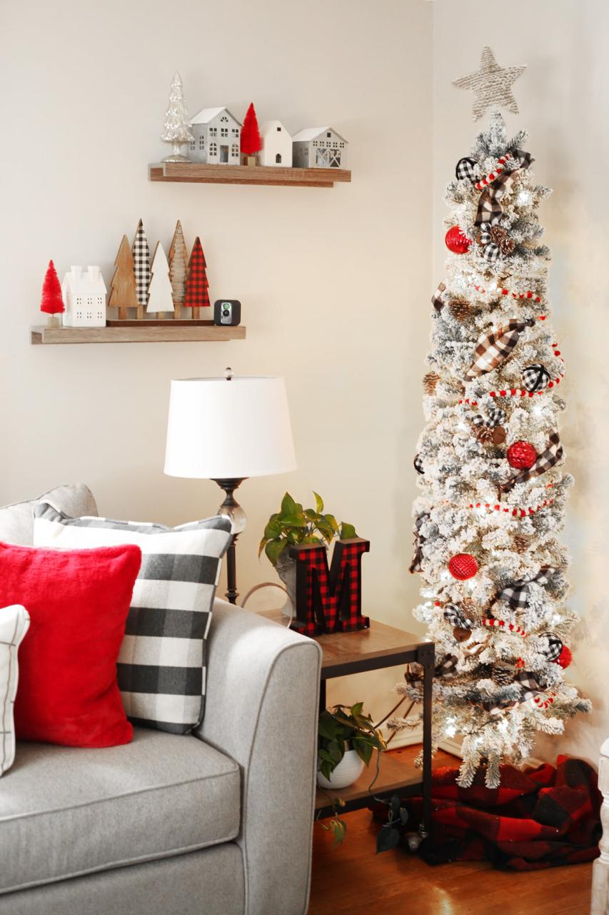 christmas decor ideas small house A Big Christmas in a Small House Weekend Craft