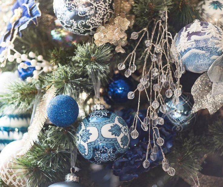 blue and white christmas decor ideas Beautiful Blue And White Christmas Home Decorating Ideas From House