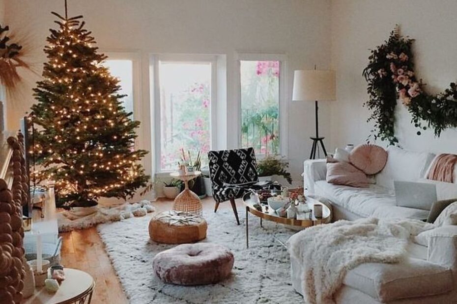 christmas decor ideas small apartment 30+ Small Apartment Christmas Decoration Ideas HomeDecorish