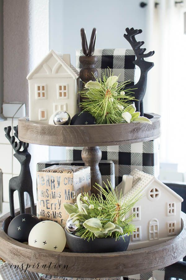 farmhouse christmas tray decor How To Easily Decorate a Farmhouse Tray for Christmas Christmas