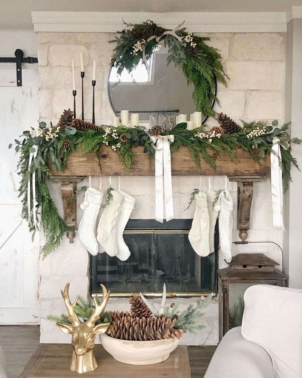 natural christmas decorations indoor For ecofriendly Christmas decorating ideas, this list of 10 all