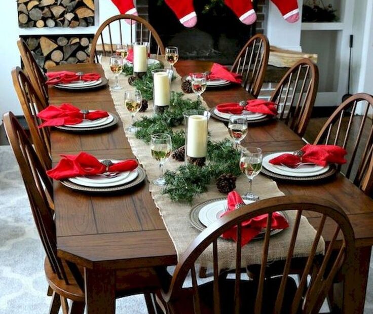 christmas decor ideas for dining table 60 Amazing Christmas Table Dining Room Decor Ideas (With images