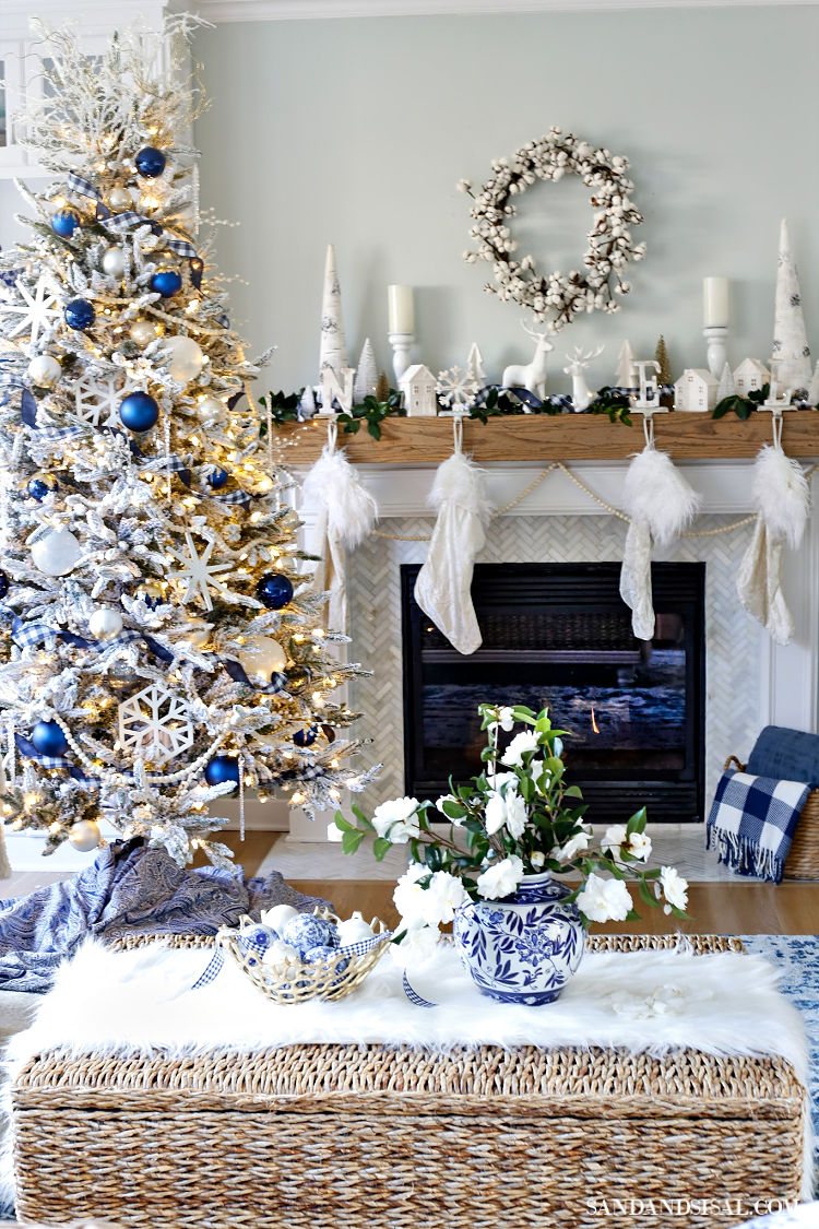 christmas decor ideas blue and white Blue White Christmas Decor Ideas