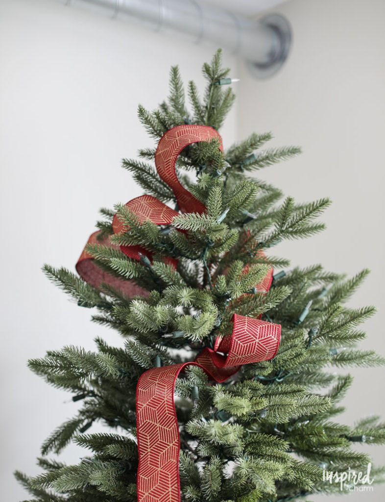 christmas tree decor ideas with ribbon Tips and Tricks for Beautiful Christmas Tree Ribbon +VIDEO Pencil