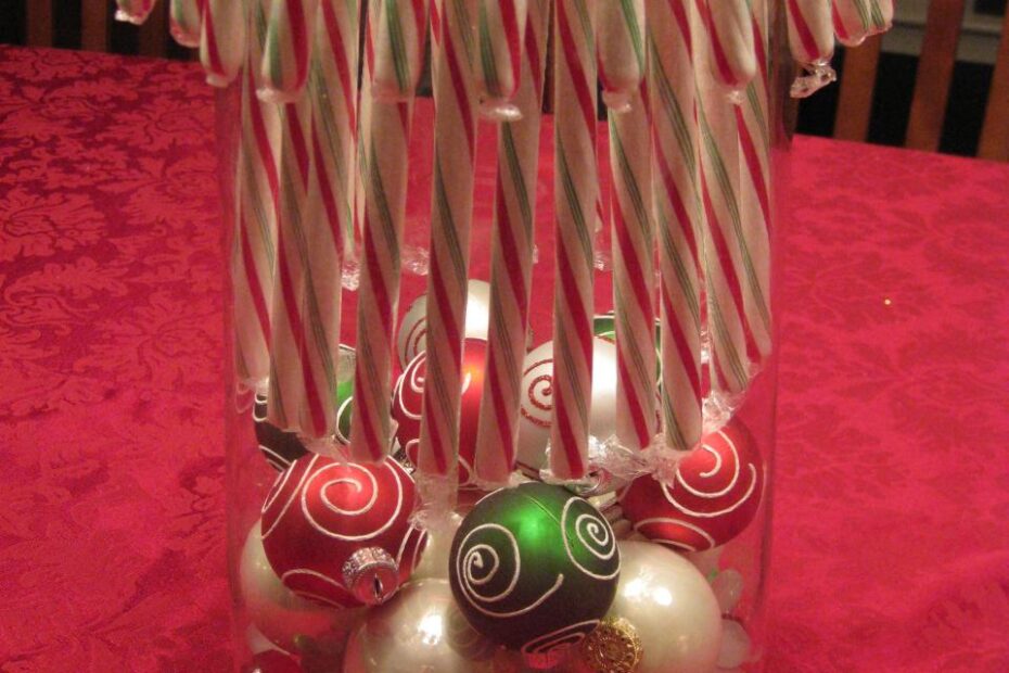 christmas decoration ideas with candy canes 20+ Decorating With Candy Canes Ideas The Urban Decor