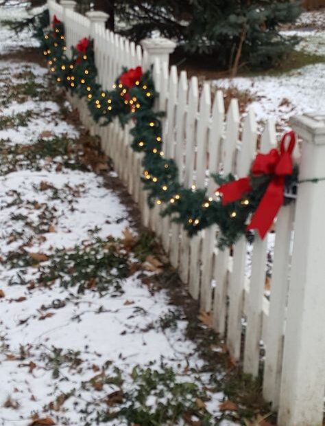 christmas decorations outdoor fence 51 Holiday Fence Decorating ideas outdoor christmas, christmas